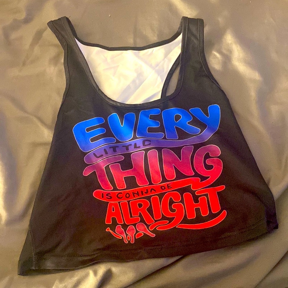 CUTE TRENDY CROP TOP SHIRT